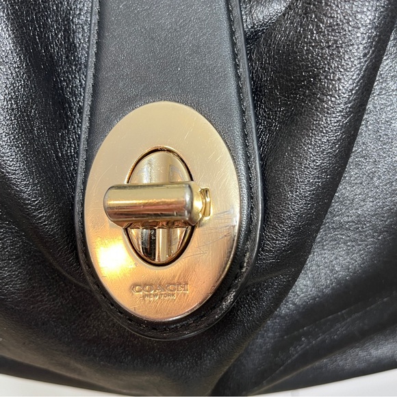Coach Madison Carlyle Black Leather Slouch Shoulder Bag Turnlock | 32221 - Picture 2 of 15